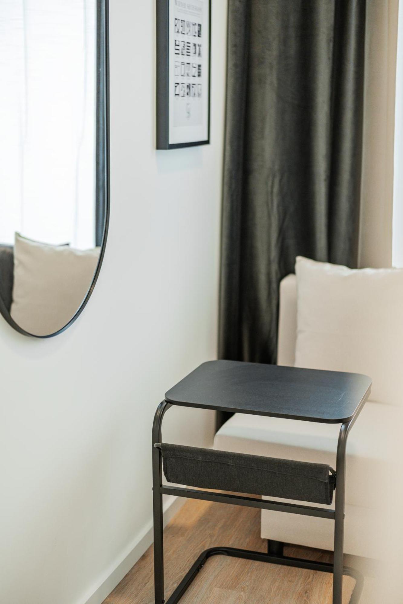 Chic Central City Rooms By Home2 Viena Exterior foto